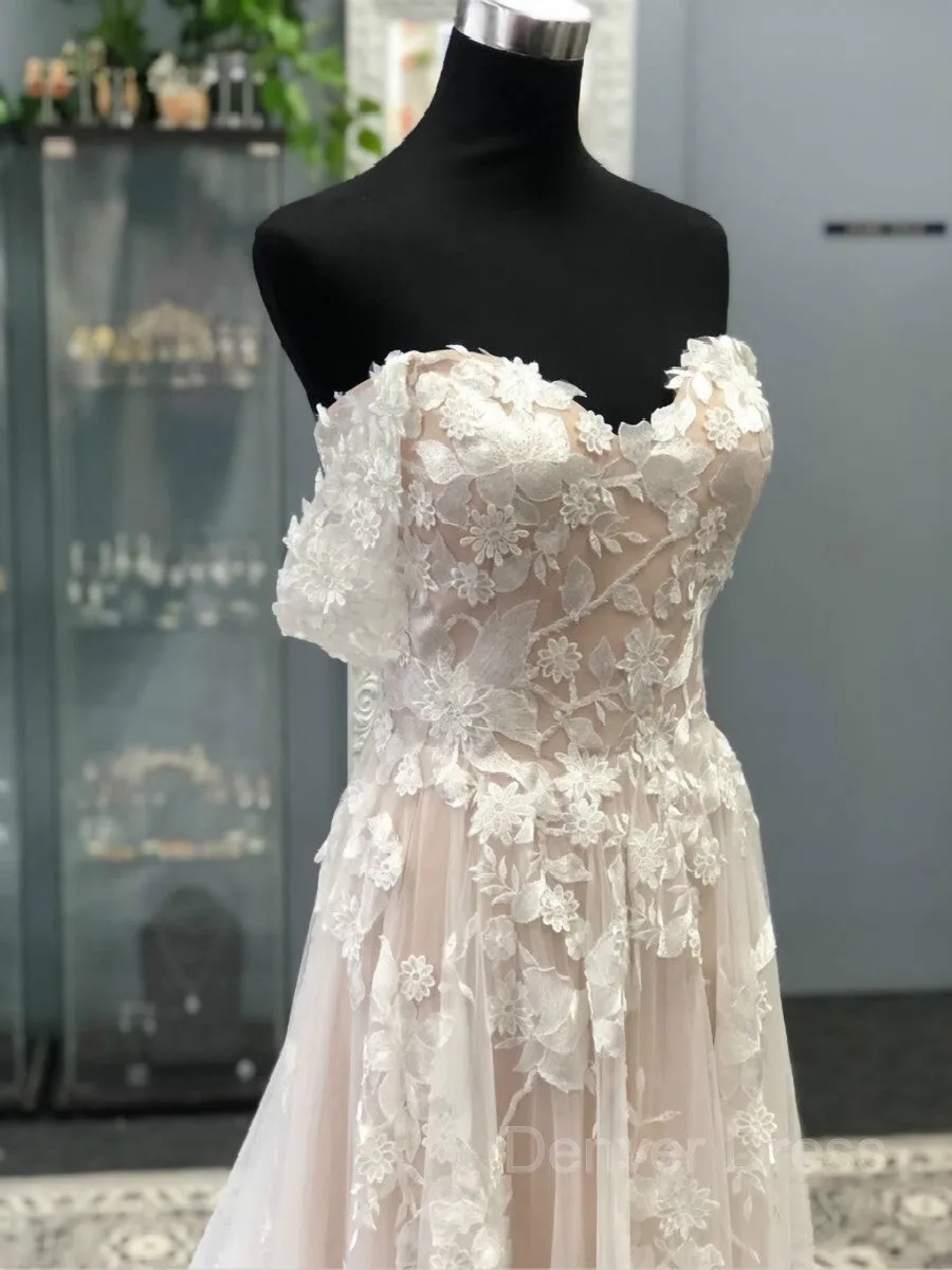 A-Line Off-the-Shoulder Court Train Tulle Wedding Dresses With Appliques Lace