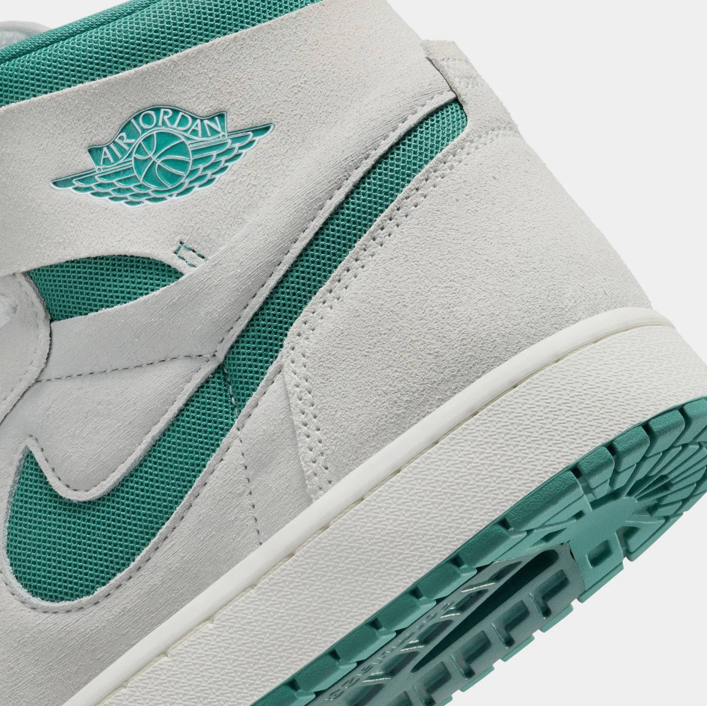 Air Jordan 1 Zoom CMFT 2 Mens Lifestyle Shoes (Summit White/Oxidized Green/Bicoastal)