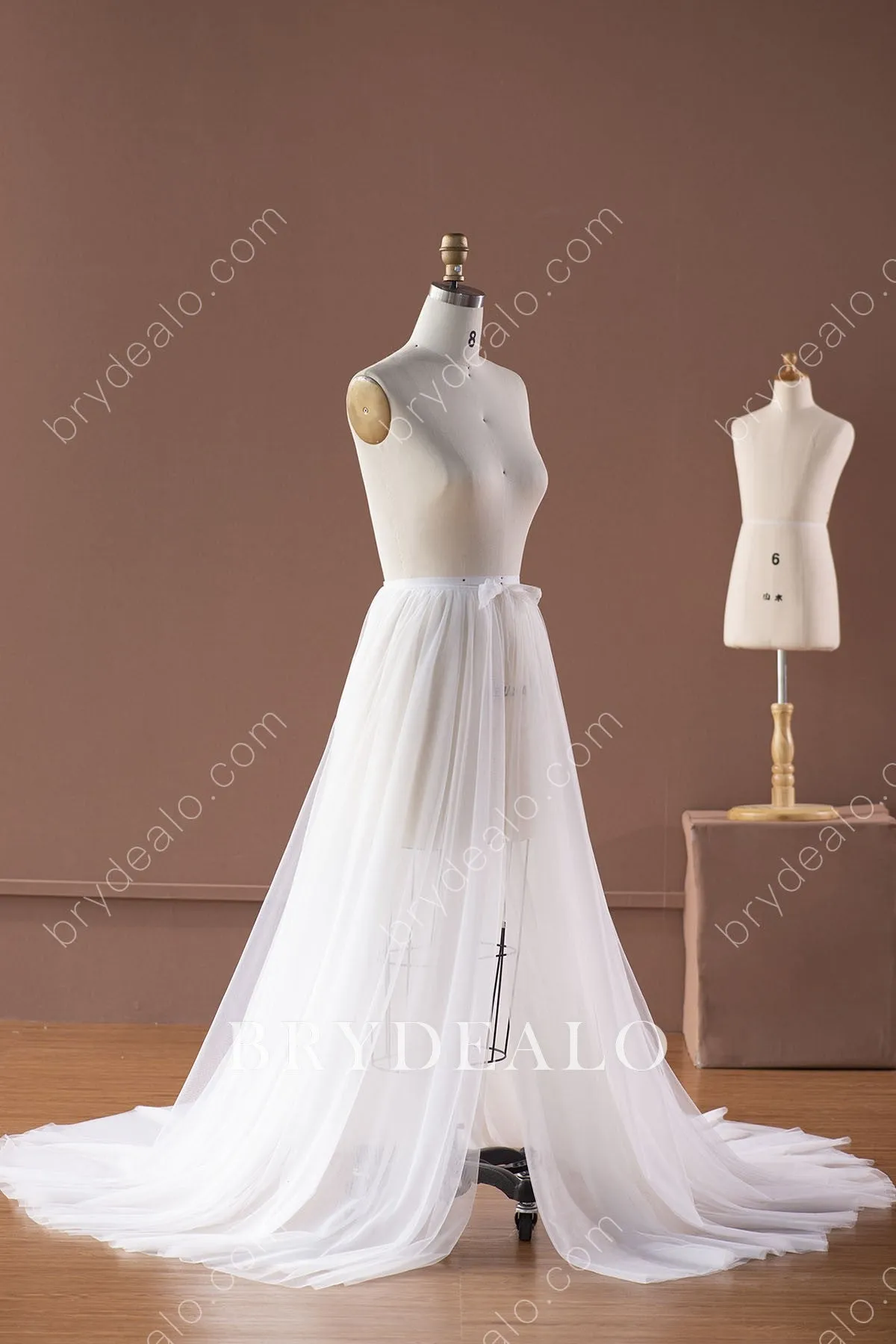 Best Simple Sheer Tulle Wedding Overskirt Online