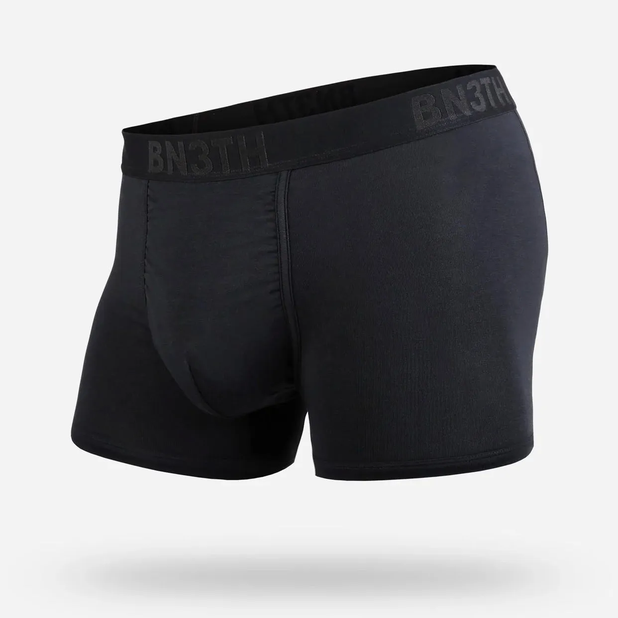 Boxer court classic black