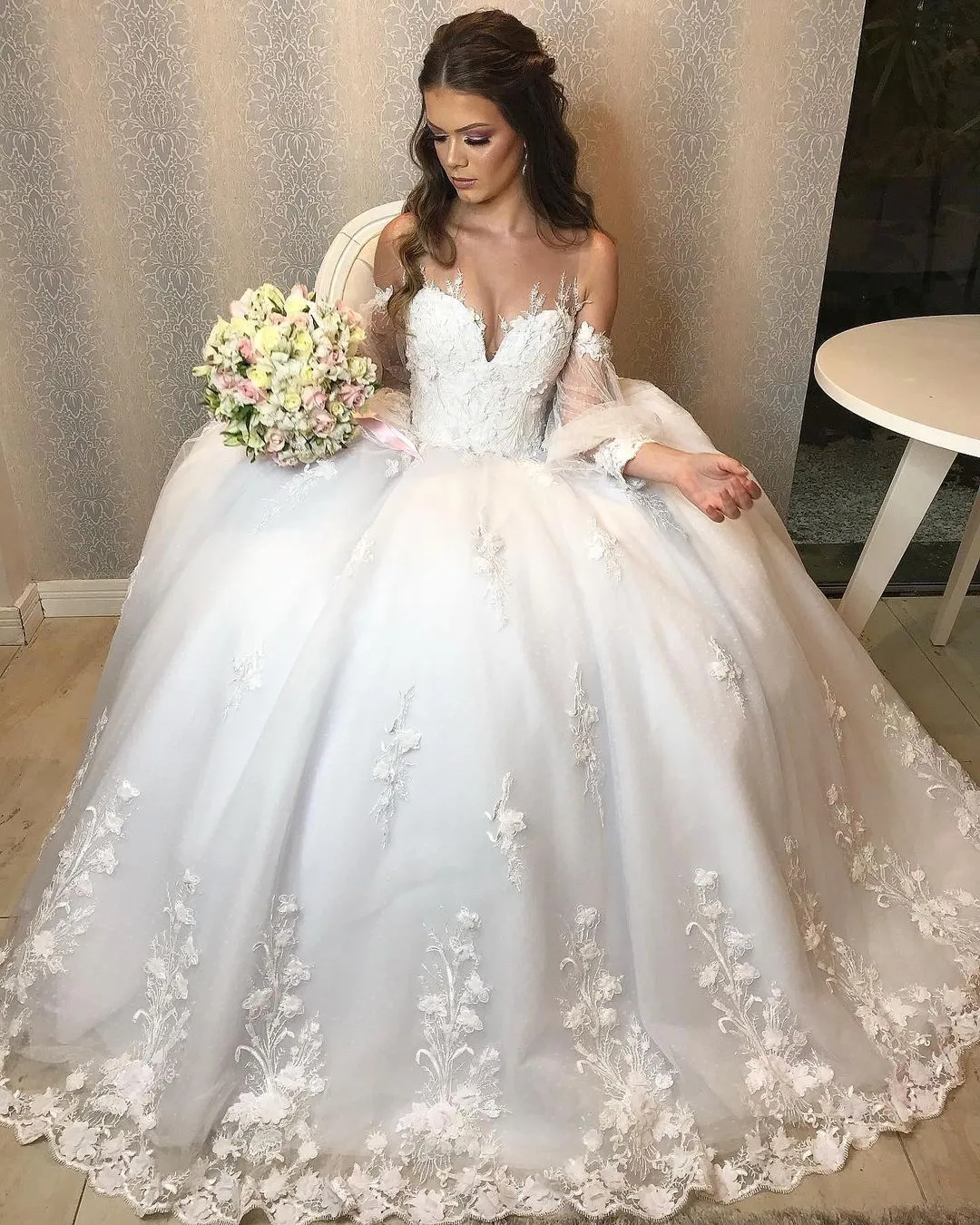 Elegant Long Princess Off-the-Shoulder Wedding Dress with Bubble Sleeves and Tulle