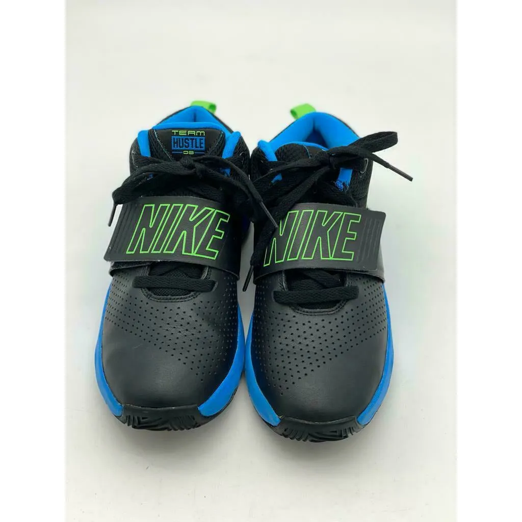 Kids Nike Team Hustle D8 Court Shoe Black/blue/green Size 5.5Y