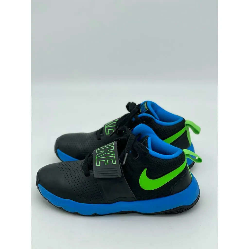 Kids Nike Team Hustle D8 Court Shoe Black/blue/green Size 5.5Y