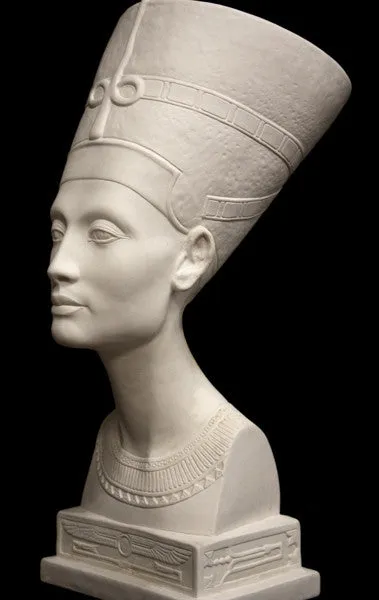 Nefertiti Reduction - Item #83