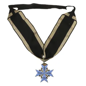 Original Imperial German Blue Max Medal Pour Le Merit Jeweler's Production by Rothe & Neffe