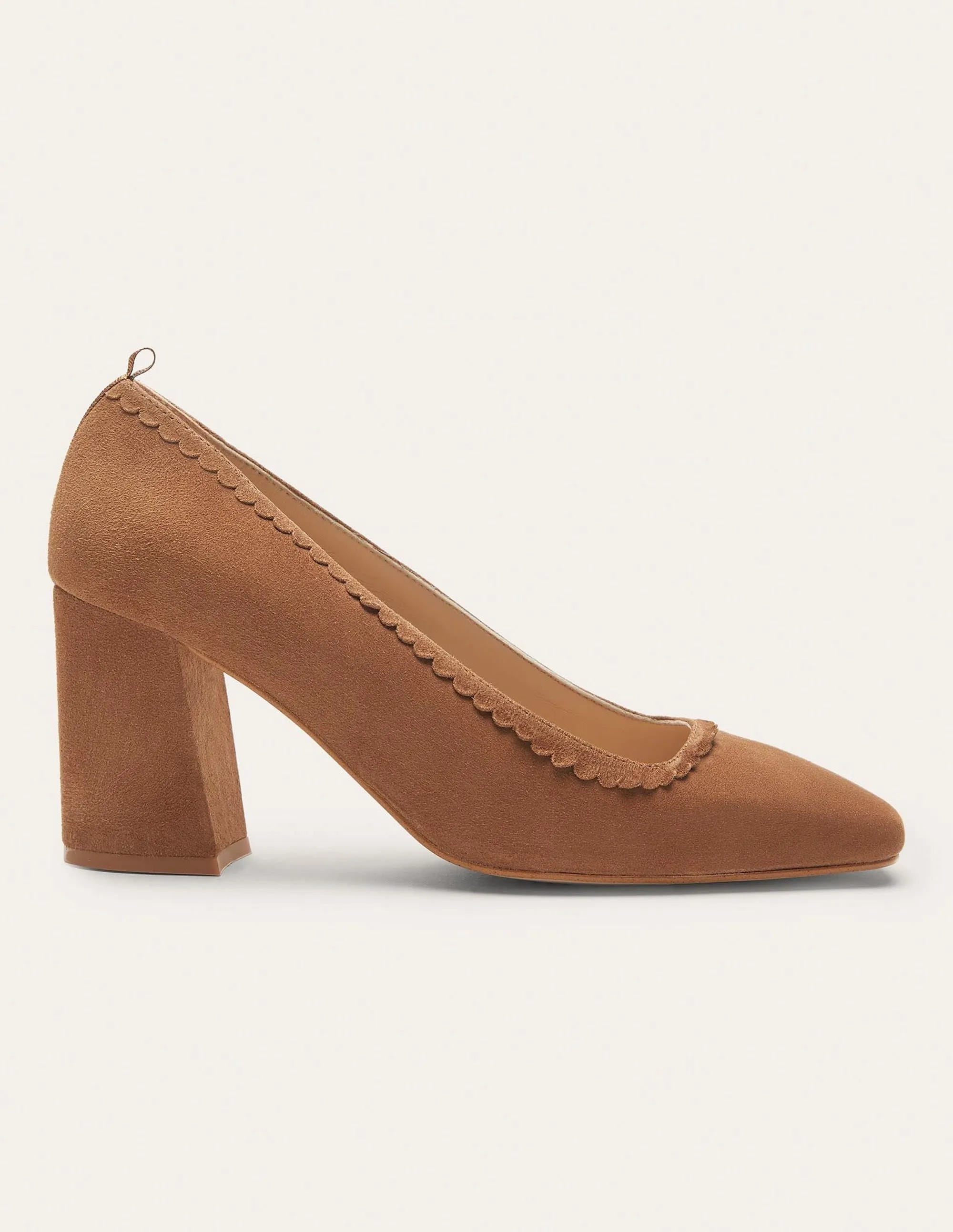 Scalloped Detail Court Heels-Tan