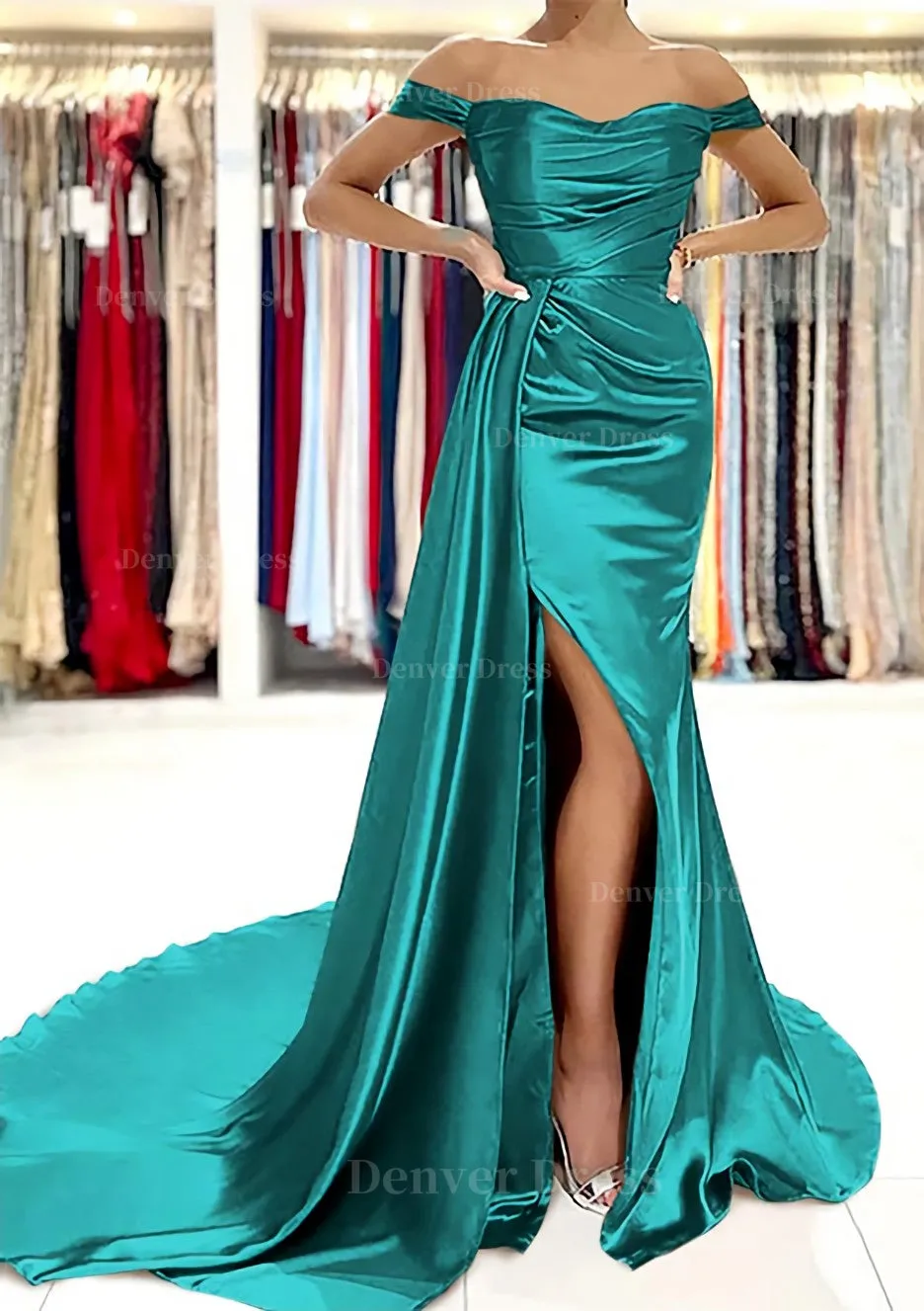 Sheath/Column Off-the-Shoulder Short Sleeve Charmeuse Court Train Prom Dress With Pleated