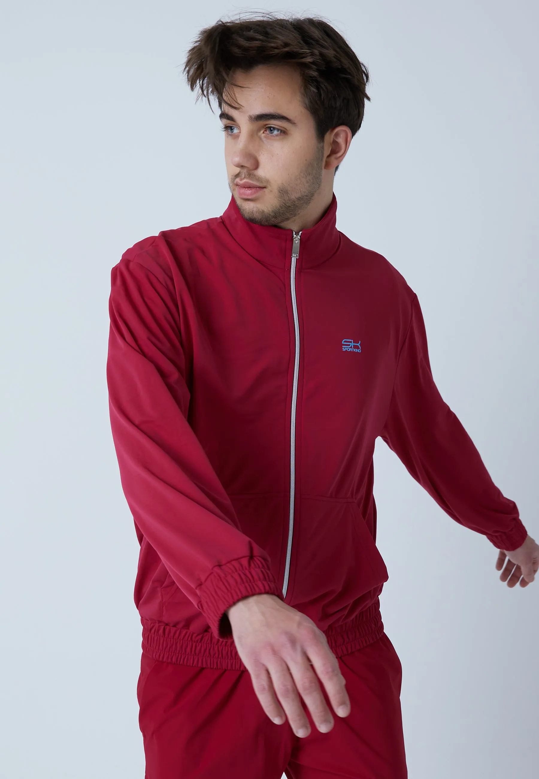 Tennis Court Jogger, burgundy red