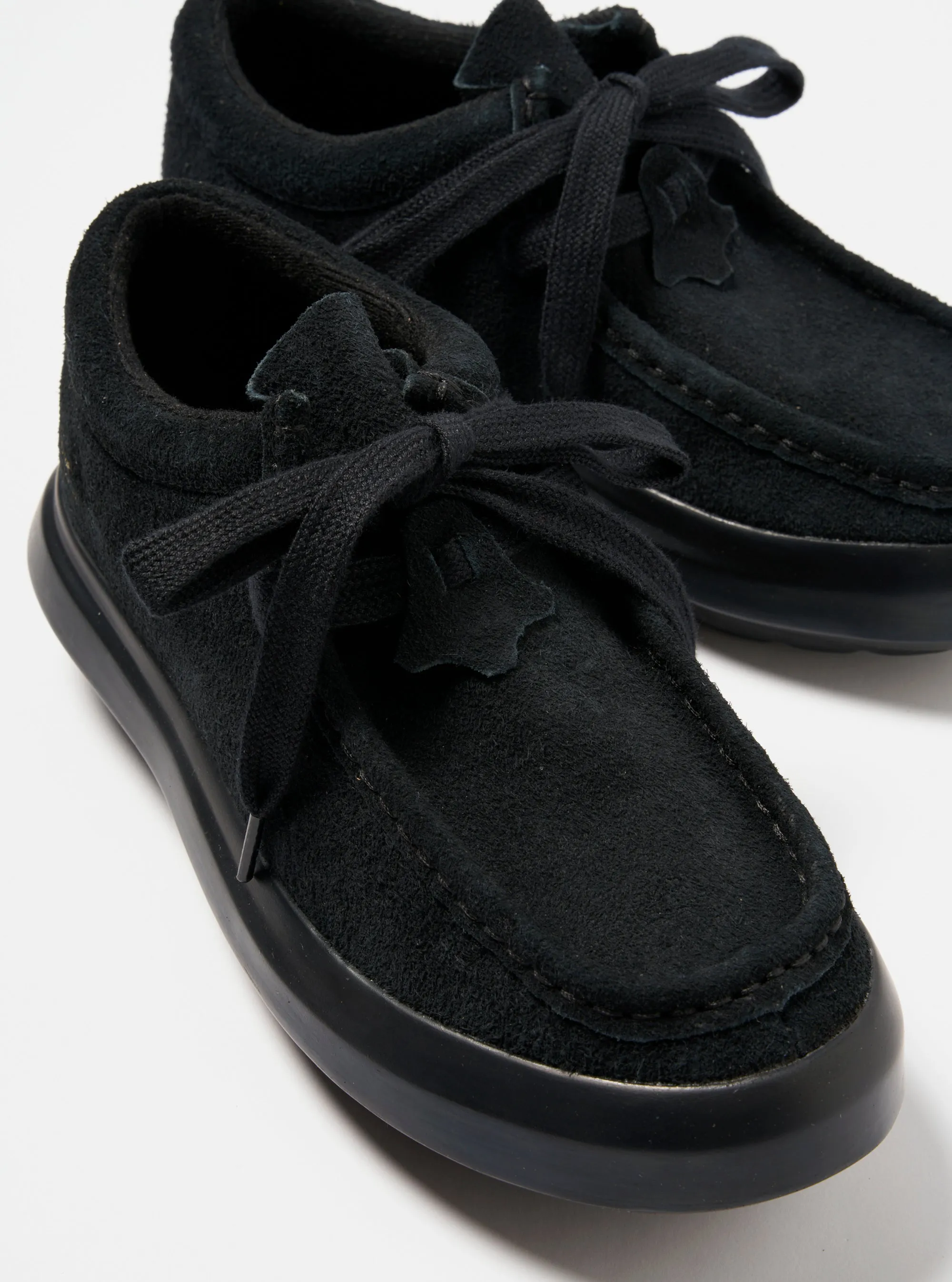 Wander FD/08 in Black Hairy Suede